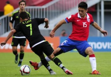 Diego González es parte del plantel de O’Higgins y fue sparring de la Selección Chilena adulta durante la Copa América 2015. El defensor llama la atención por su versatilidad en la zaga. Y también participó en la obtención del título Milk Cup 2015 en Irlanda del Norte.