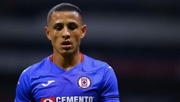 Yotún se aleja de Cruz Azul