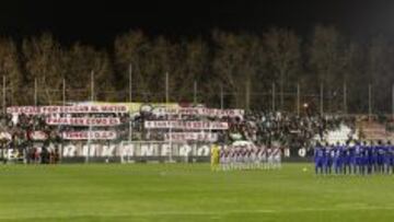 FRENTE A FRENTE. Esta imagen de Rayo y Getafe en el partido de la primera vuelta se repetirá hoy. Los dos equipos estarán frente a frente.