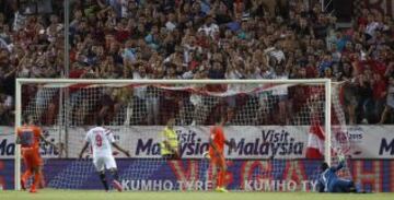 GOL 1-0  de Aleix Vidal 