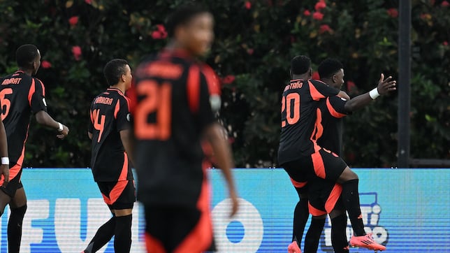 Colombia vence a Brasil y es primera del grupo