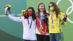 Maialen Chourraut, en el p&oacute;dium, junto a Ricarda Funk, oro, y Jessica Fox, bronce.