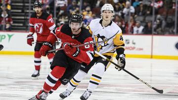 Imagen del partido de la NHL entre los New Jersey Devils y los Pittsburgh en el Prudential Center.