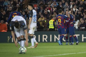 Leo Messi marca el tercer tanto del encuentro para el conjunto blaugrana con un potente disparo desde fuera del área. 