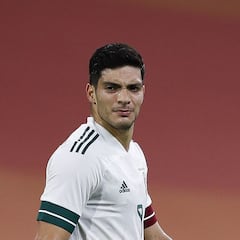 Wolves no garantiza el regreso de Jiménez a corto plazo