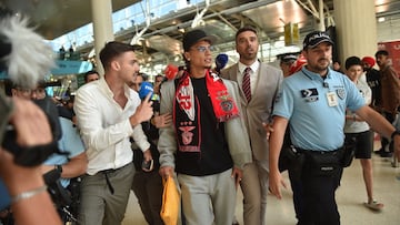 Richard Ríos llega a Lisboa para firmar con Benfica.