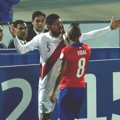 Protagonizó un duro choque con Vidal en un Chile-Perú y se reencontrarán en la Copa: “Lo conozco desde Alemania y...”