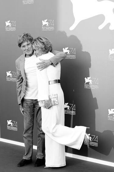 La actriz estadounidense Jane Fonda y el actor estadounidense Robert Redford asisten al photocall de la película "Our Souls At Night" ("Nosotros en la noche"), durante el 74ª edición del Festival de Venecia (Italia), el 1 de septiembre de 2017.