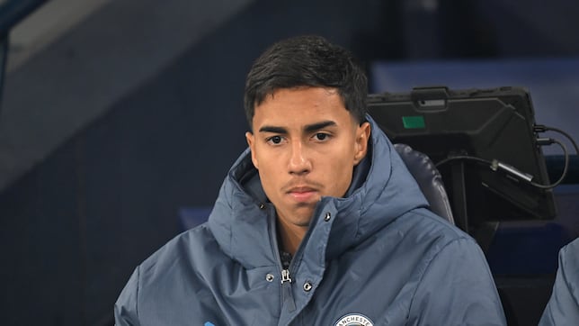 Vítor Reis reabre el puente con el City