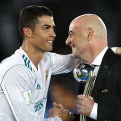 Cristiano: "Sería bonito que el Barcelona nos hiciera pasillo"