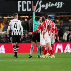 El error de Rubén Yáñez da vida al Cartagena