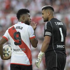 Romero aclara el cruce con Borja en el Superclásico: “Es folclore del fútbol”