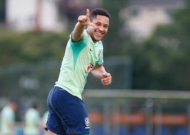 Vitor Roque : ¡°No conoc¨ªa a Vinicius y Rodrygo¡ mi ¨ªdolo es Neymar¡±