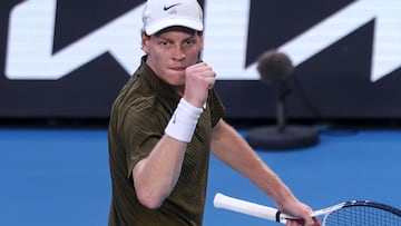 Jannik Sinner, durante su partido contra Luciano Darderi en el Open de Australia.