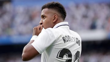 MADRID, SPAIN - OCTOBER 16: Rodrygo Silva de Goes of Real Madrid celebrates 3-1 during the La Liga Santander match between Real Madrid v FC Barcelona at the Estadio Santiago Bernabeu on October 16, 2022 in Madrid Spain (Photo by David S. Bustamante/Soccrates/Getty Images)