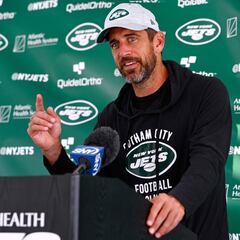 Aaron Rodgers modifica su contrato con los New York Jets