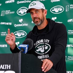 New York Jets’ Aaron Rodgers hits back at Broncos’ Sean Payton for Nathaniel Hackett criticism. What did he say?