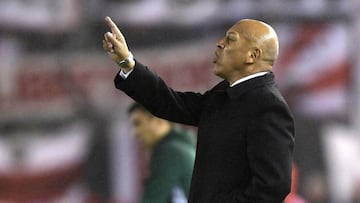 Roberto Mosquera, despedido de Jorge Wilstermann