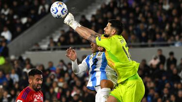 Arias no gana partidos