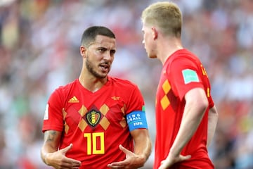 Eden Hazard y De Bruyne,