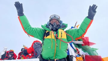 Kami Rita Sherpa, 53, a Nepali Mountaineer who climbed Mount Everest for a record 28 times, is pictured on the summit of Mount Everest during his 28th summit in Everest, May 23, 2023. Kami Rita Sherpa/Handout via REUTERS ATTENTION EDITORS - THIS IMAGE WAS PROVIDED BY A THIRD PARTY.