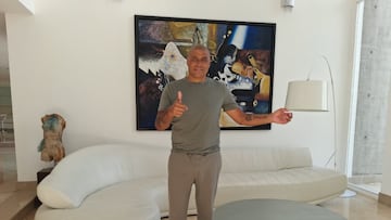 El exjugador de la Real Sociedad y Atlético de Madrid, Juan Gómez, atiende a AS.