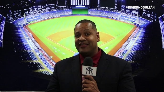 Alexander Azuaje, cronista de béisbol y papá de Ángel Azuaje, jugador de Pumas