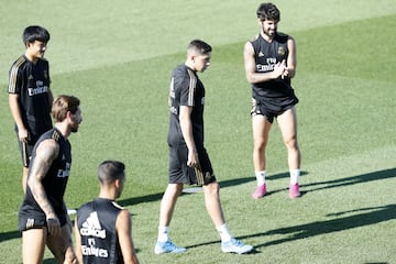 El Real Madrid se entrena antes del estreno en Vigo