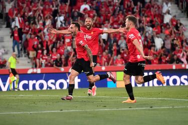 Un gol que vale una salvación. El centrocampista del Mallorca logró el tanto del empate final ante el Almería (2-2). Darder, mallorquín de nacimiento, llegó esta temporada procedente del Espanyol y ha sido decisivo en el momento clave de la temporada.