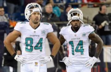 El propio Edelman se encargar¨ªa en la siguiente posesi¨®n local de poner el definitivo 7 a 36 en el luminoso. Los Patriots sacar¨ªan entonces a los suplentes y los Dolphins, hundidos, a?adir¨ªan a la derrota la sensible baja del DE Cameron Wake, que se retirar¨ªa lesionado en el tercer cuarto.