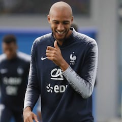 El Tottenham se mete en la pelea con el Arsenal por Nzonzi