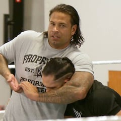 Tim Wiese debuta en WWE con Cesaro y Sheamus este jueves