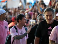 Javier Mascherano cumplió su amenaza de que daría prioridad a la liga y deja en el banquillo a Lionel Messi en el encuentro ante Independiente del Valle.