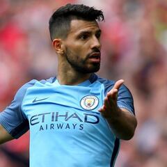 Agüero calienta el derbi: no ficharía a nadie del United