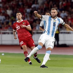 El cartel de Campeón del Mundo de Pezzella