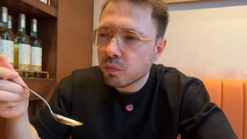 Acude a un reputado restaurante español en Tokio, prueba la tortilla y la paella, y revela: “Los valencianos vais a colapsar”