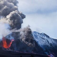 Un antiguo foco se reactiva: surge una nueva colada