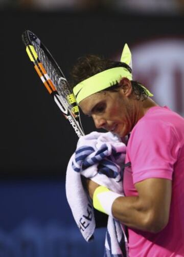 Rafa Nadal ganó 2-6, 6-3, 7-6, 3-6 y 5-7 al tenista estadounidense Tim Smyczek tras un largo y duro partido.