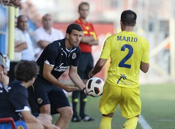 El navarro nunca llegó a dirigir al primer equipo del Villarreal, no obstante creció como técnico en las categorías inferiores del club castellonense al dirigir al filial amarillo durante la campaña 2010-2011. Hoy es el gran clavo ardiendo al que se agarra el valencianismo pese a que se quiso marchar hace una semana.