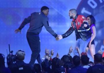 Drake y Kyle Lowry durante la presentación del All Star Game de 2016.