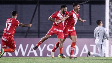 Atl&eacute;tico Nacional perdi&oacute; 0-2 ante Argentinos Juniors por la fecha 3 de la Copa Libertadores en Paraguay. Gabriel &Aacute;valos anot&oacute; los dos goles del partido.