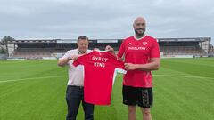 Tyson Fury, campeón mundial retirado de boxeo en peso pesado, y el Morecambe FC han anunciado que será uno de los patrocinadores.