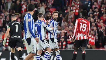 Brais Méndez fue expulsado en San Mamés con roja directa.