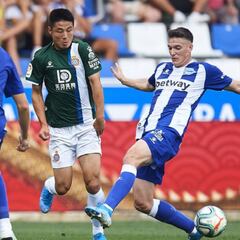 Adrián Marín, del Alavés, cerca de recalar en el Granada