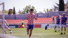 Carlos Martín celebra uno de sus goles al Socuellamos.