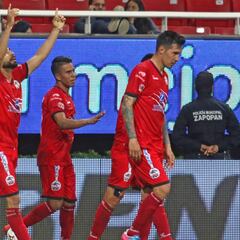 ¡Espectacular chilena de Escoto para el triunfo de Lobos!