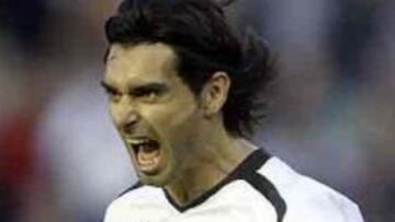 <b>ESTRENO</b> Ayala se estrenó como goleador esta temporada en Mestalla.