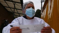 Vacunaci&oacute;n Colombia: puedo recibir la vacuna del coronavirus y de la gripe a la vez