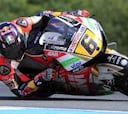 Stefan Bradl sorprende a los favoritos en Chequia