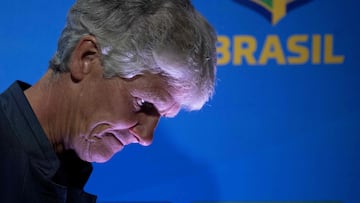 (FILES) Brazil's Swedish coach Pia Sundhage is pictured during a press conference to announce the Brazilian team for the FIFA Women's World Cup Australia/New Zealand 2023 in Rio de Janeiro, Brazil, on June 27, 2023. Swedish coach Pia Sundhage has left the helm of Brazil's women's national football team after the Latin American powerhouse failed to qualify for the 2023 World Cup, the Brazilian Football Confederation (CBF) said on August 30, 2023. (Photo by CARL DE SOUZA / AFP)